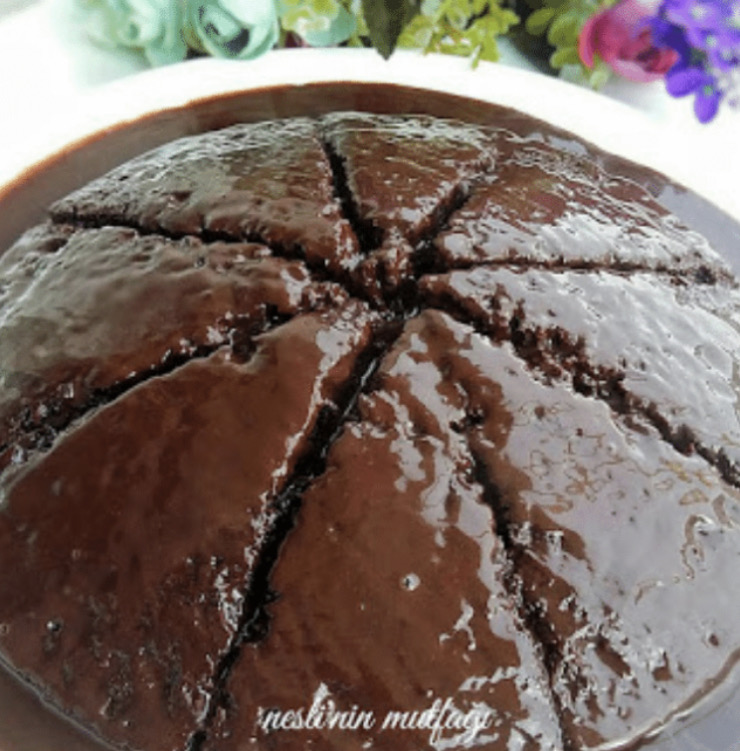 10 Dakikada Bol Soslu Islak Pasta