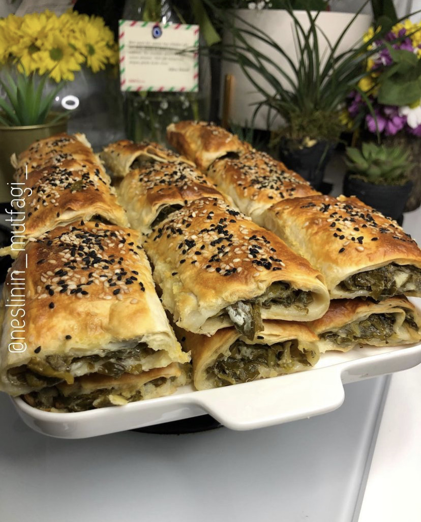 Ispanaklı Börek