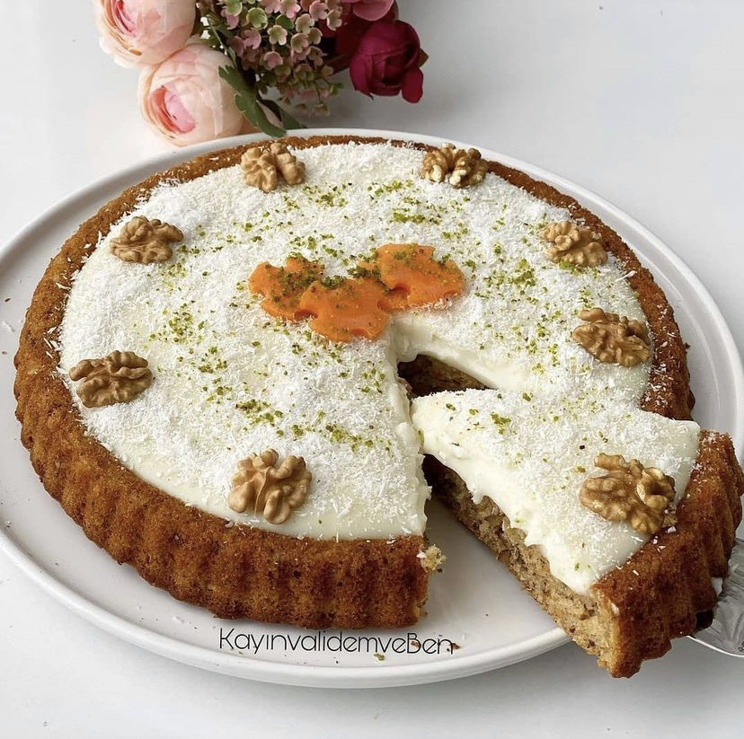 Muhallebili Havuçlu Tarçınlı Pasta