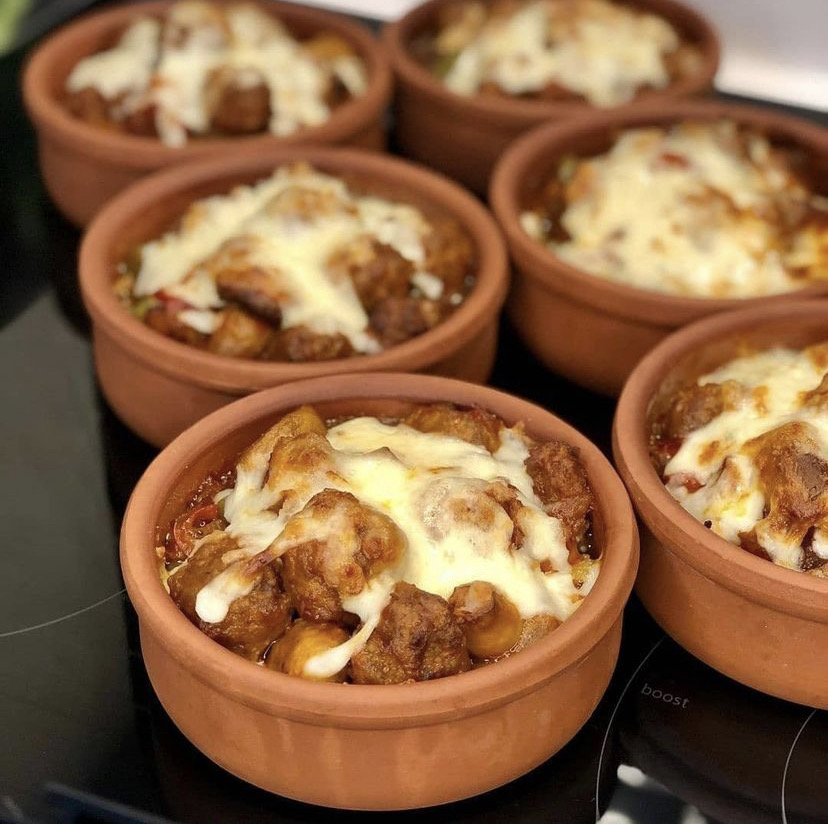 Beğendili Güveçte Köfte