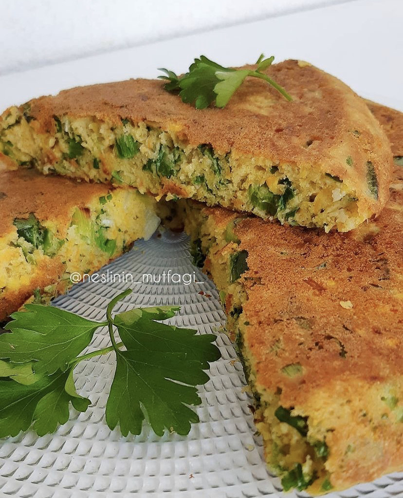 PIRASALI HAVUÇLU MISIR UNLU OMLET TAVA (BÖREK TADINDA)