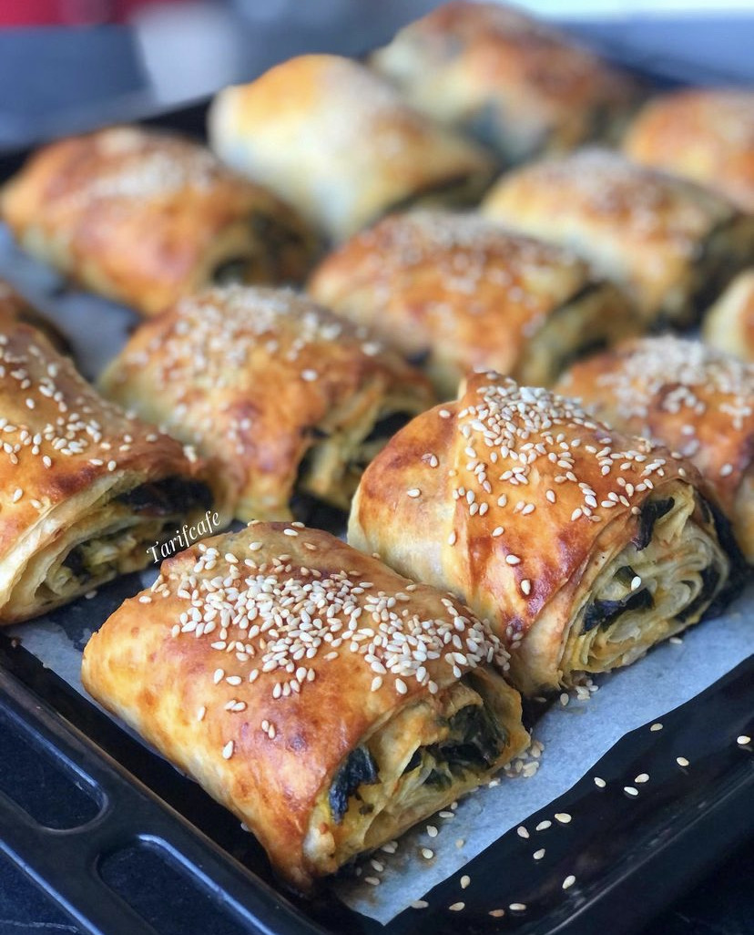ISPANAKLI PEYNİRLİ BÖREK